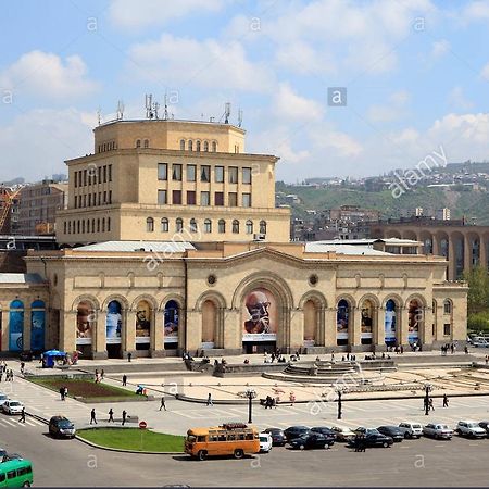 Apartment On Republic Square Γιερεβάν Εξωτερικό φωτογραφία
