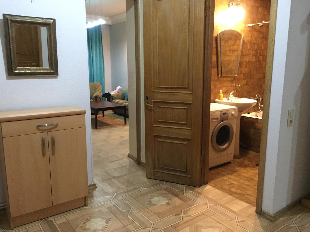 Apartment On Republic Square Γιερεβάν Εξωτερικό φωτογραφία