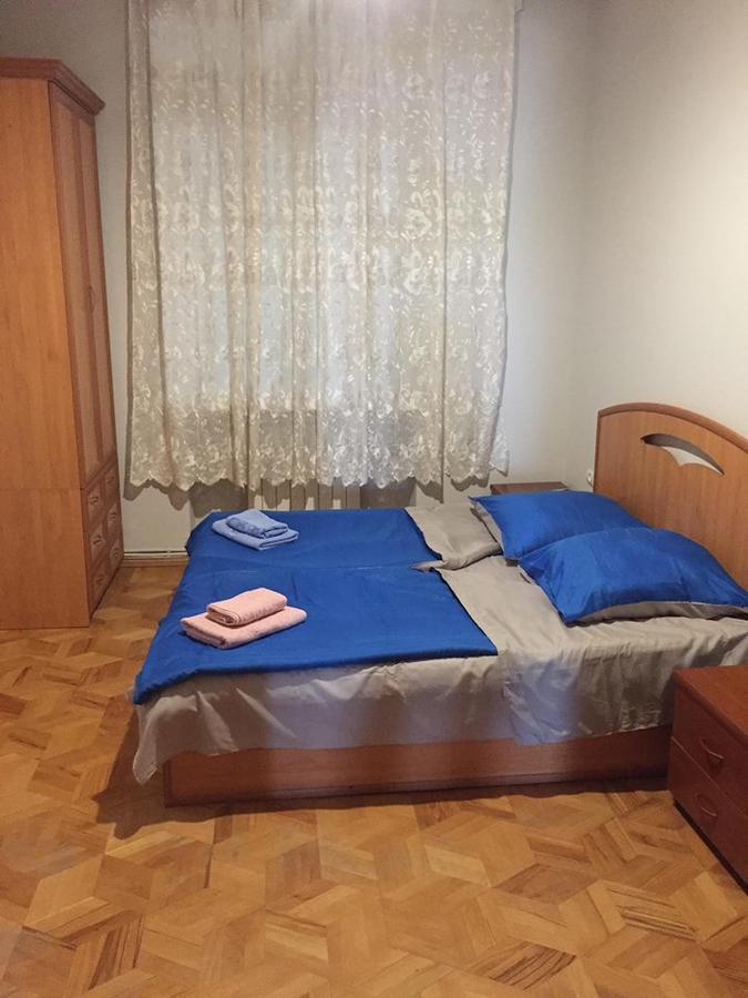 Apartment On Republic Square Γιερεβάν Εξωτερικό φωτογραφία